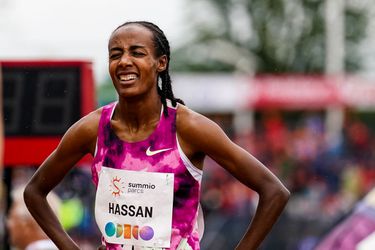 Sifan Hassan verklaart opmerkelijke actie op FBK Games: 'Ik wilde mezelf niet emotioneel kapotmaken'