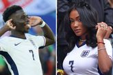 Bukayo Saka en zijn vriendin Tolami Benson. © Getty Images