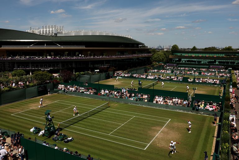 Vernietigende kritiek op 'traag' Wimbledon: 'Wat is dit voor grap?'