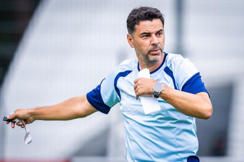 Ajax-trainer Michel openhartig over belang van mentale gezondheid bij de club: 'Ik was bang'