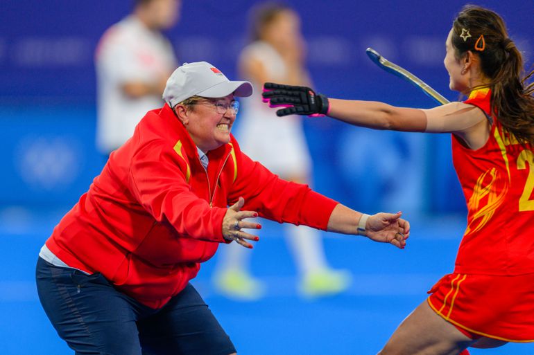 'Als je bang bent, verlies je': spraakmakende bondscoach kijkt uit naar pikant weerzien met Nederlandse hockeysters