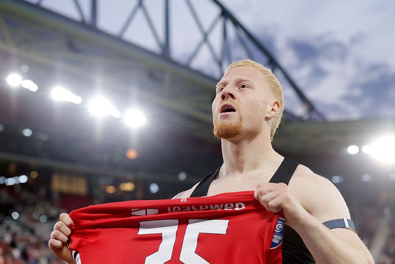 Nieuwe club voor Mexx Meerdink? 'Hij kan daar een absolute held worden'