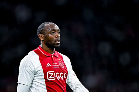 Assistent-trainer Ajax diep in de problemen: ex-voetballer raakt peperduur pand kwijt