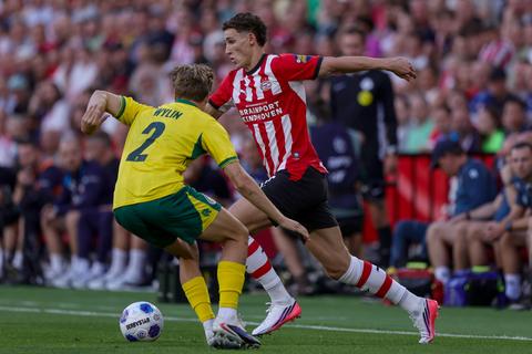 Live Eredivisie | PSV onverwachts op achterstand na nieuwe fout, ADO keert na vijf jaar terug