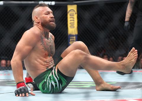 Conor McGregor komt met opvallende boodschap na debacle bij UFC-rentree: 'Dat mogen ze blijven doen'
