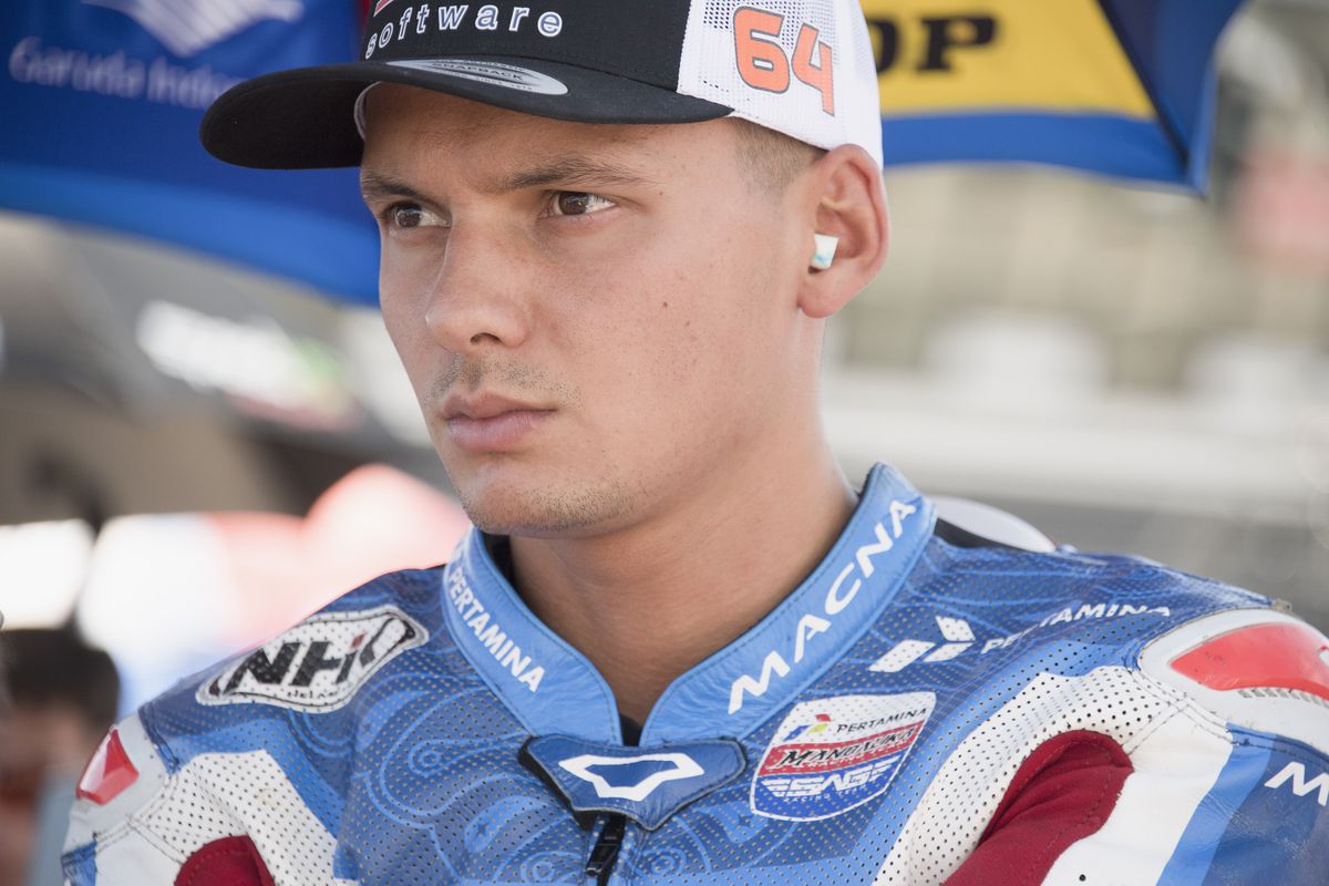 Bo Bendsneyder plotseling 'onterecht' uit team gezet: 'Dit zal mijn laatste race zijn in de Moto2'