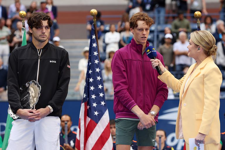 Emotionele Jannik Sinner draagt US Open-winst op aan ernstig ziek familielid: 'Zij was zo belangrijk'