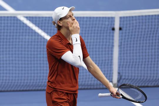 Toptennisser Jannik Sinner doet opvallende uitspraak na nederlaag op US Open: 'Ik ga proberen vaker te verliezen'