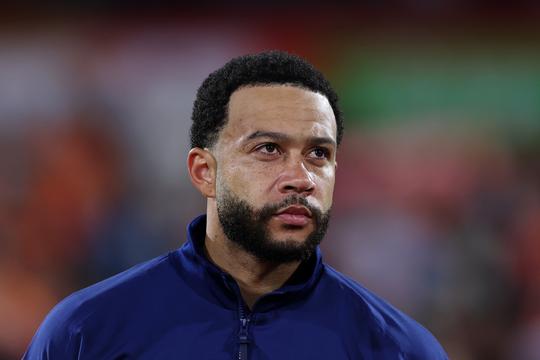 Voetbalwereld eert Memphis Depay na behalen van record: 'Jij hebt laten zien dat alles mogelijk is'