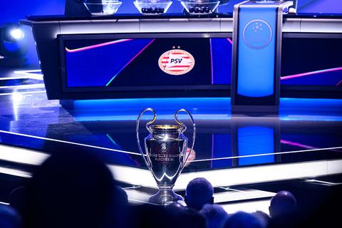 Dit is waarom PSV eenmalig pas op donderdag tegen Sjachtar Donetsk in de Champions League speelt