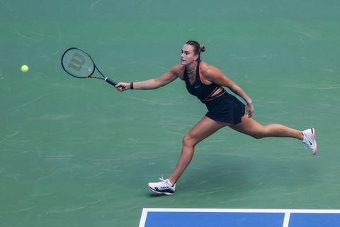 Toptennisster Aryna Sabalenka kan record ruiken na succesvolle rentree op favoriete locatie