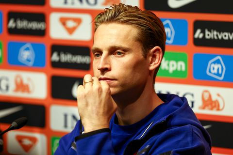 Frenkie de Jong uit harde kritiek op bizar duel van FC Barcelona: 'Ik vind het niet eerlijk'