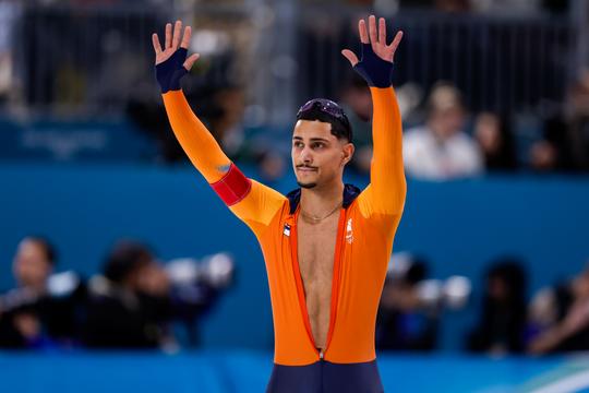 Nederlandse schaatser Sebas Diniz (24) lacht om populariteit in Amerika: 'Ik heb daar wel iets van gezien...'