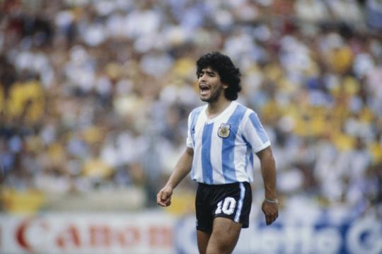 Verzorgers Diego Maradona beschuldigd van doodslag met opzet: straffen tot 12 jaar cel geëist
