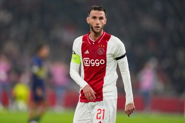 Branco van den Boomen voorzichtig na zevende Ajax-zege op rij: 'Dan mag pas de borst vooruit'