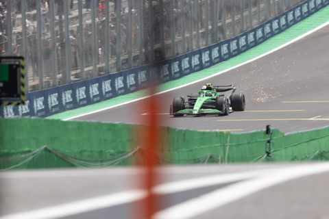 Grote schok na 'kneiterharde' crash bij GP van Brazilië: 'Jongens, wat zijn we aan het doen hier?!'