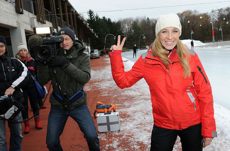 Schaatsicoon Anni Friesinger is beretrots op dochter (14): 'Daar gaat ze een paar dagen heen'