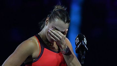 Toptennisster Aryna Sabalenka wordt gesloopt in eindstrijd WTA Finals: 'Ik ga erg emotioneel worden'