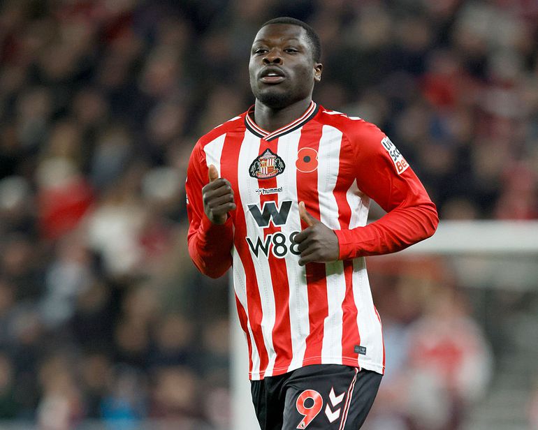 'Acrobaat' Brian Brobbey kroont zich tot held bij Sunderland en doet koploper Arsenal met Jurriën Timber pijn