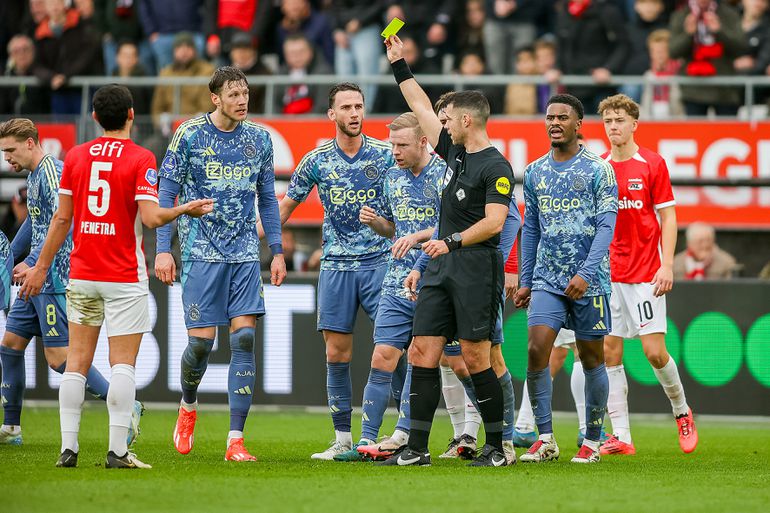 Ajax snapt niks van arbitrage na penaltymoment met Brian Brobbey: 'Verstandig om daar niks over te zeggen'