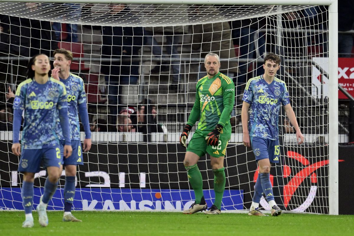 Harde woorden voor 'te mager' Ajax én 'rouleertrainer' Francesco Farioli: 'Hoe kan dat dan?'