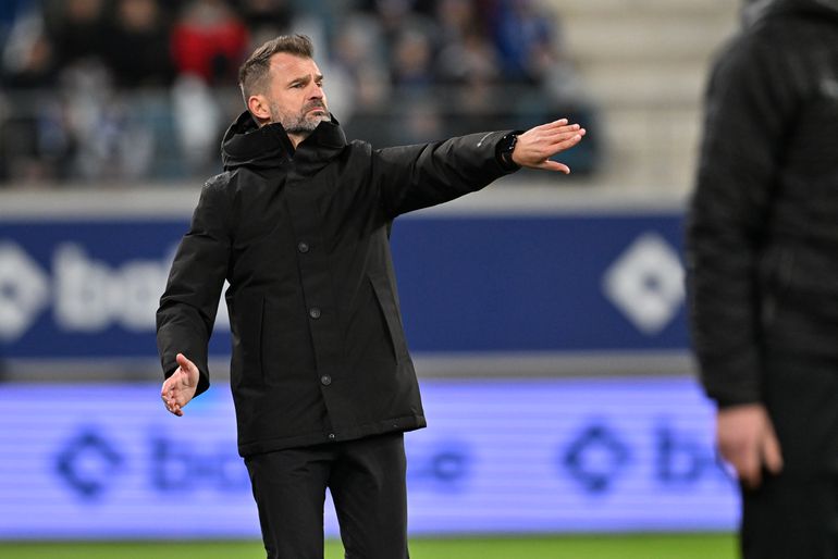 Belgisch voetbal in rep en roer: Club Brugge ontslaat trainer en klopt aan bij rivaal