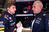 Max Verstappen in gesprek met Red Bull-adviseur Helmut Marko. ©Getty Image