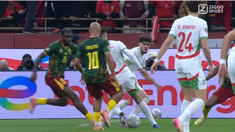 Marokko vol onbegrip na discutabel strafschop-moment: 'Hier moet de VAR gewoon naar kijken'