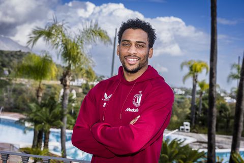 Zaakwaarnemer Quinten Timber hint op langer verblijf bij Feyenoord: 'Verlengen is nog steeds een optie'