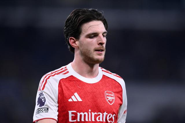Arsenal-ster Declan Rice moet flink op de blaren zitten na zoveelste ...
