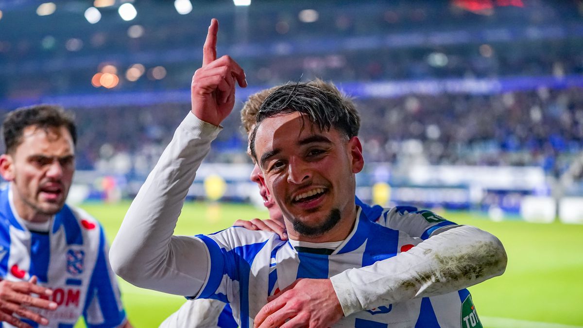 17-jarige aanvaller is voor tweede week op rij van wereldbelang voor Heerenveen en Robin van Persie