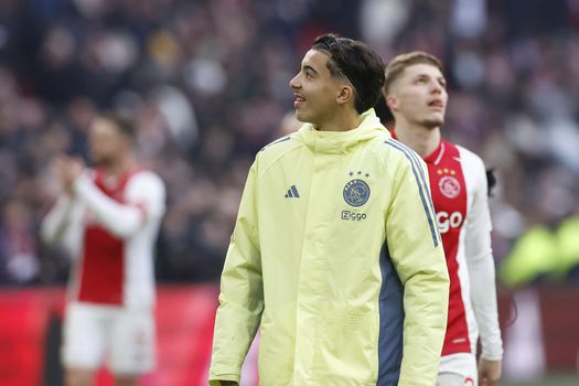 Hans Kraay Jr. onthult forse salaris van veelbesproken Ajax-talent