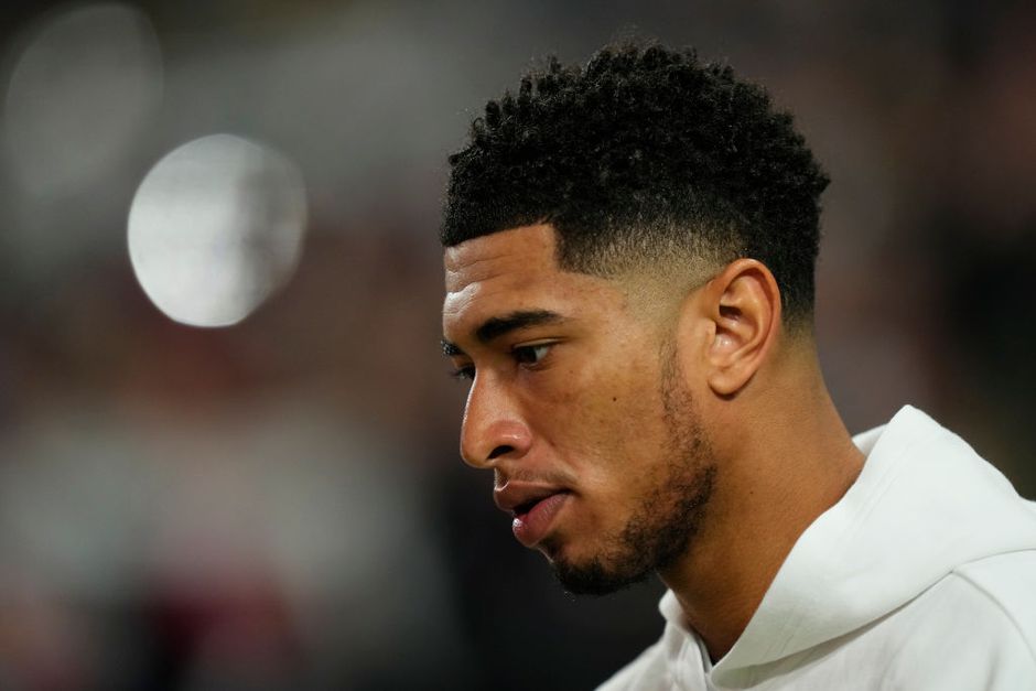 Engelse topvoetballer bij zijn billen gepakt door onbekende bruid tijdens vrijgezellenfeest op Ibiza