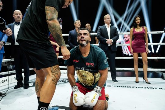 Glory pakt wereldtitel af van kampioen Tarik Khbabez: 'Dit is geen weigering, dat raakt mij'