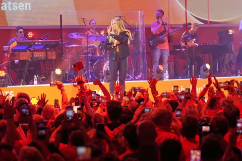 Bekijk hier de spectaculaire beelden van de huldiging van Jutta Leerdam in het TeamNL