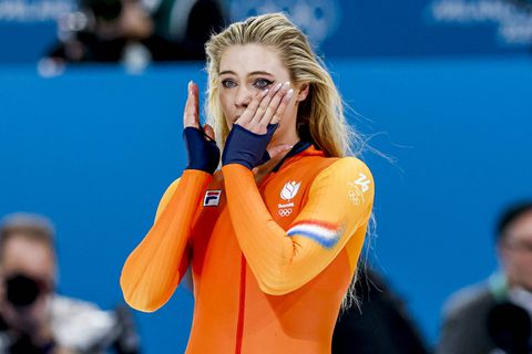 Jutta Leerdam laat tranen de vrije loop na olympisch goud: 'Ik ben echt heel gelukkig'