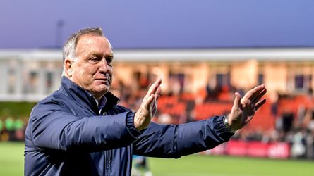 Dick Advocaat hengelt Ajax-speler Ar'Jany Martha bij selectie van Curaçao