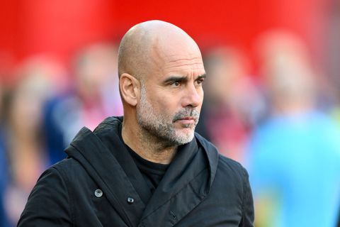 Pep Guardiola vertrekt in geheim naar Spanje in de hoop zijn jarenlange huwelijk te redden