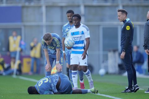 Goed nieuws voor Ajax: enige overgebleven spits reist tóch mee naar Eintracht Frankfurt