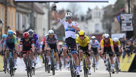 Regerend Europees kampioen pakt eerste etappe Parijs-Nice na massasprint