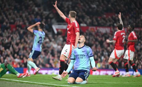 Arne Slot kan champagne alvast bestellen voor kampioensfeest Liverpool na nieuw puntenverlies van grootste concurrent