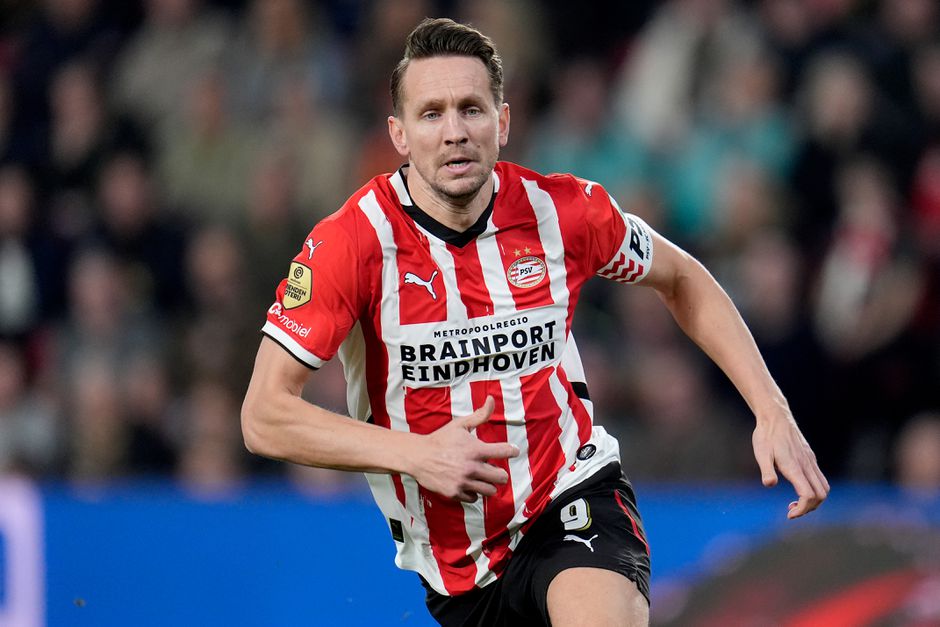 PSV-aanvoerder krijgt bikkelharde kritiek te verwerken: 'Beste is er vanaf'