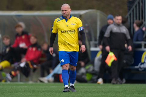 Rentree Wesley Sneijder op voetbalveld roept vragen op: 'Het is gewoon allemaal corrupt daar'