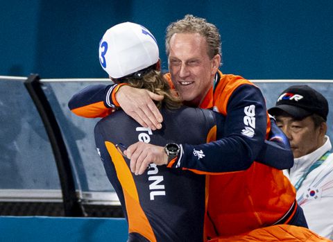 Schaatsbondscoach Rintje Ritsma (55) onthult nieuwe vriendin: 'Online klik mondde uit in liefdesrelatie'