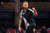 Danny Noppert houdt perfecte reeks in Players Championship-finales levend met dagzege in Leicester