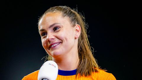 Voetbalster Lieke Martens deelt bijzondere foto's uit 'speciale tijd'
