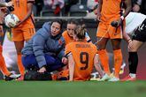 Grote zorgen om blessure Oranje Leeuwin Vivianne Miedema richting EK: 'Ze heeft zoveel pech met haar lichaam'