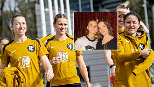 Nederlandse topvoetbalster (25) kreeg stortvloed aan reacties op viraal liefdesverhaal: 'Héél erg leuk'