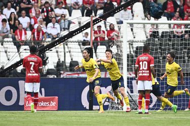 Mark van Bommel vertrekt zonder prijs bij Antwerp: Union Sint-Gilles wint Belgische bekerfinale