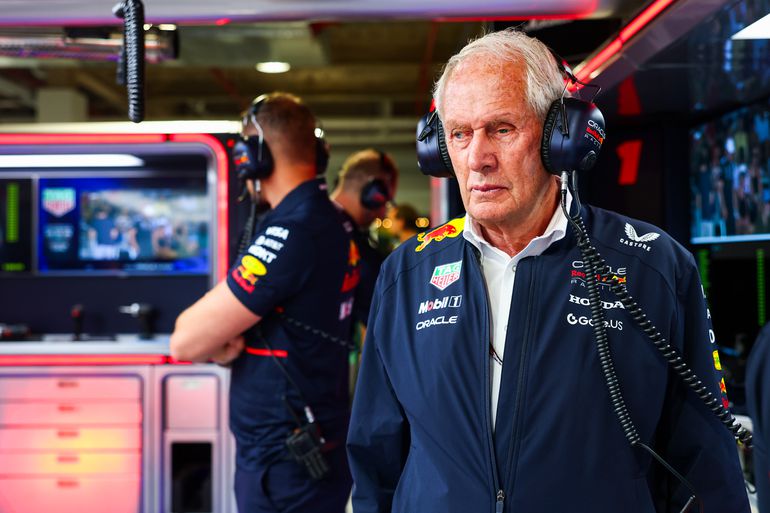 Red Bull-topman Helmut Marko schrijft succes voor Max Verstappen niet af: 'We maken nog steeds kans op beide titels'
